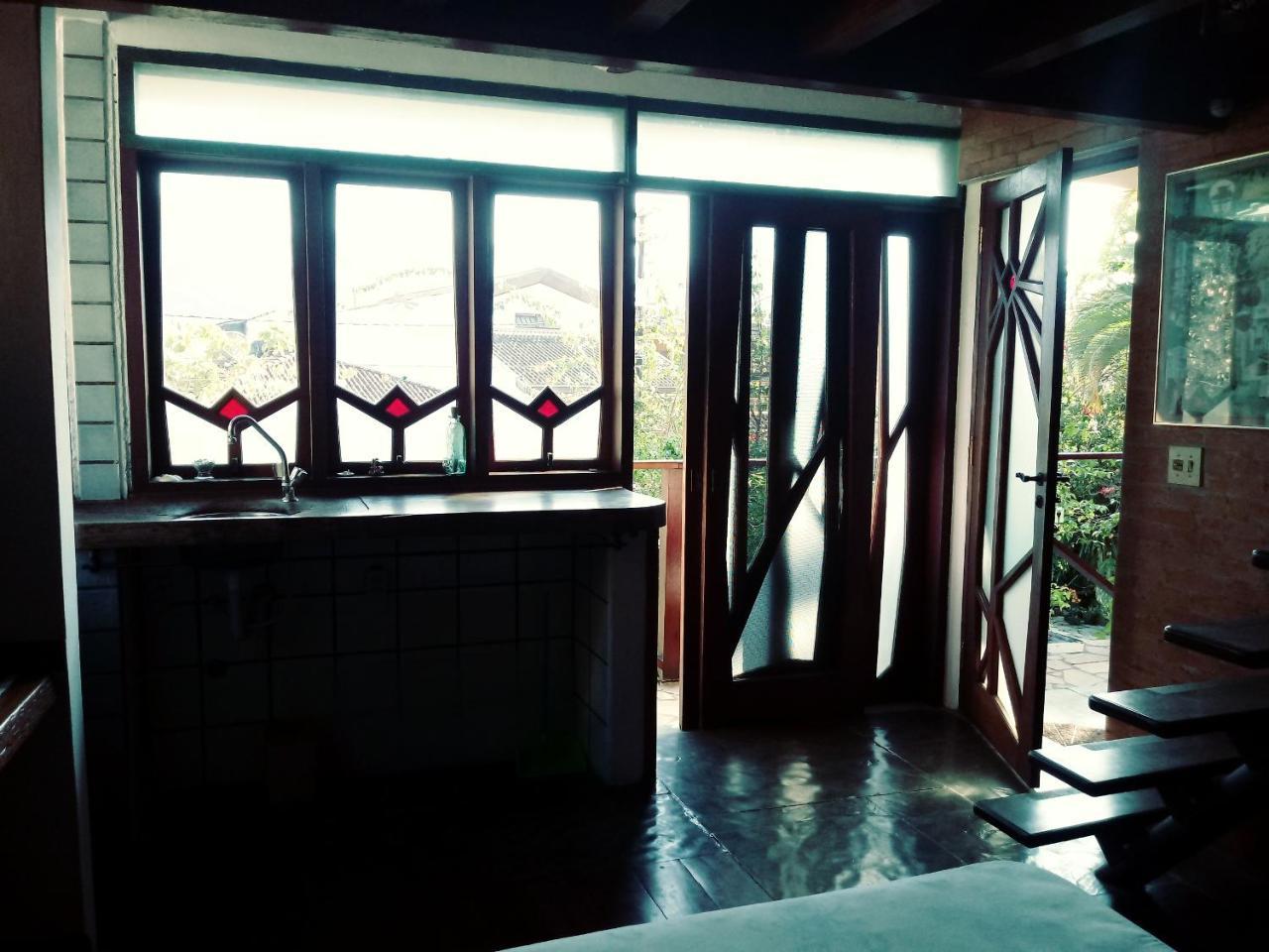 Lindas Suites A Uma Quadra Da Praia E Centro Ubatuba Exteriér fotografie